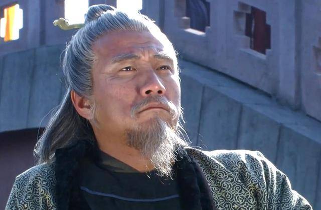 苹果电脑怎样玩饥荒手机版:朱元璋小时候给地主刘德放牛，他当皇帝后荣归故里，如何对待刘德